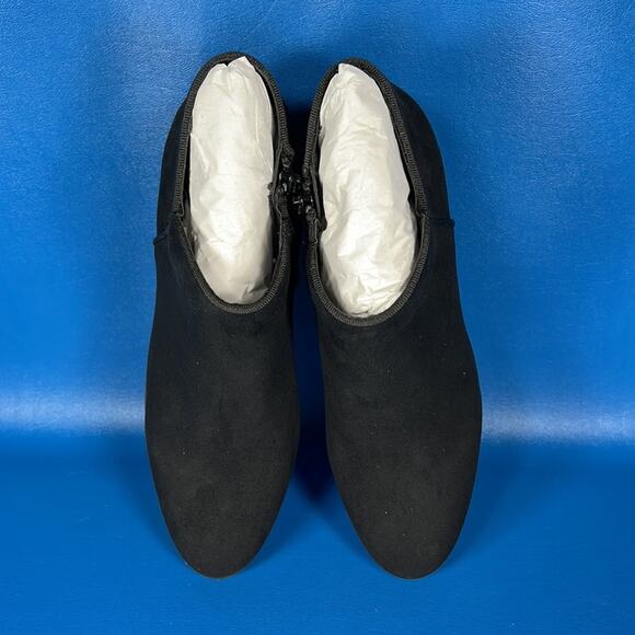 Syle & Co Wiley Faux Suede Booties - Black - 6 - New in box - Picture 5 of 8